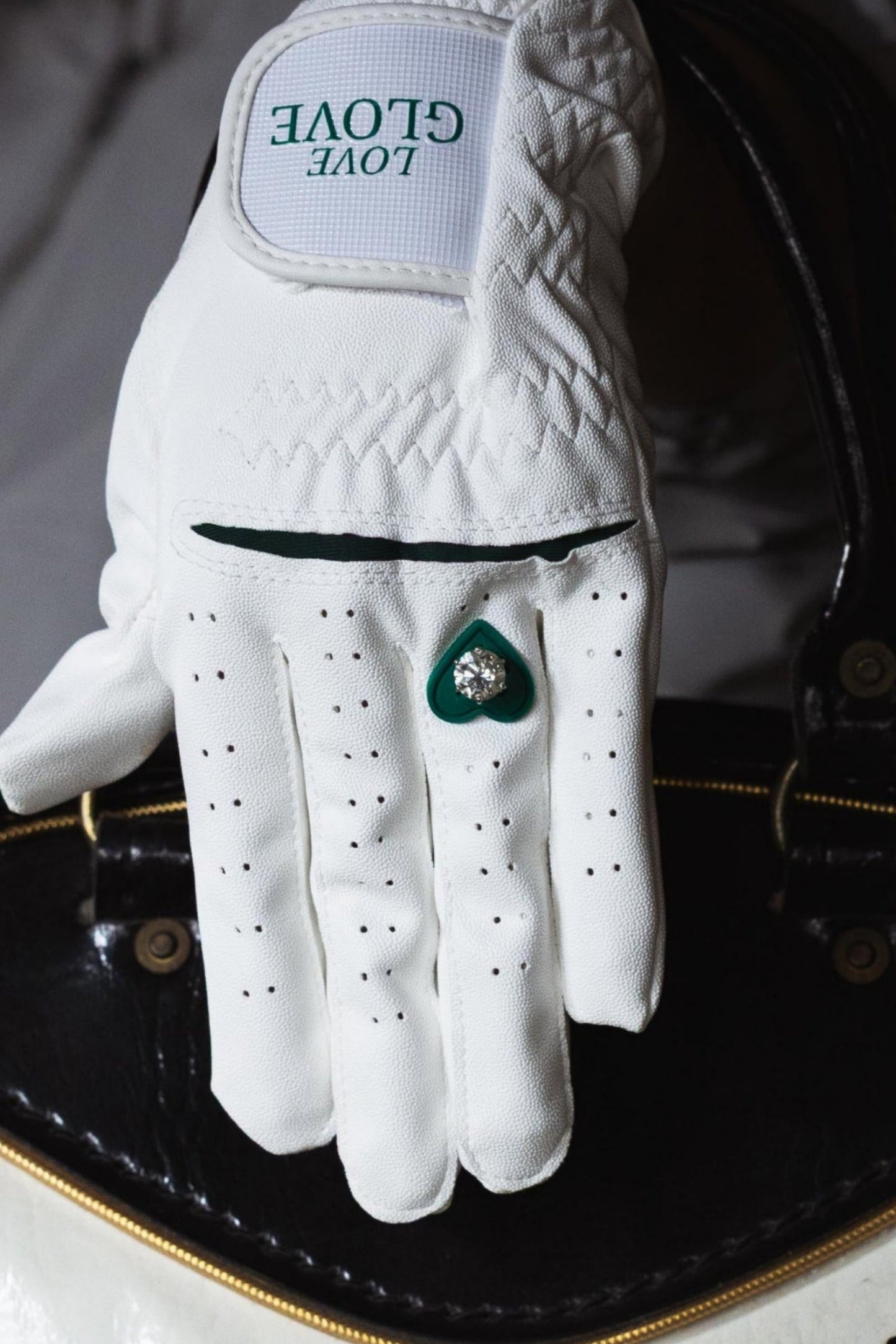 Love Glove - Heart